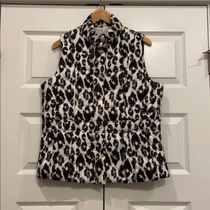 NWT women’s Madison Leopard Puffer Vest Size L